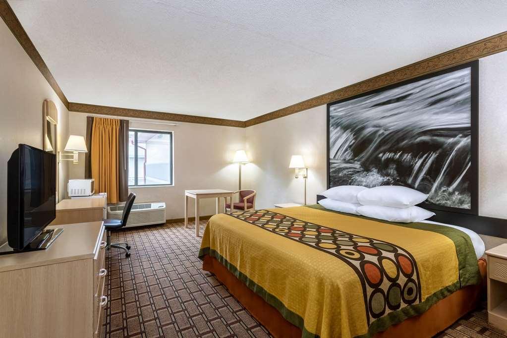 Super 8 By Wyndham Marysville/Port Huron Area Eksteriør billede