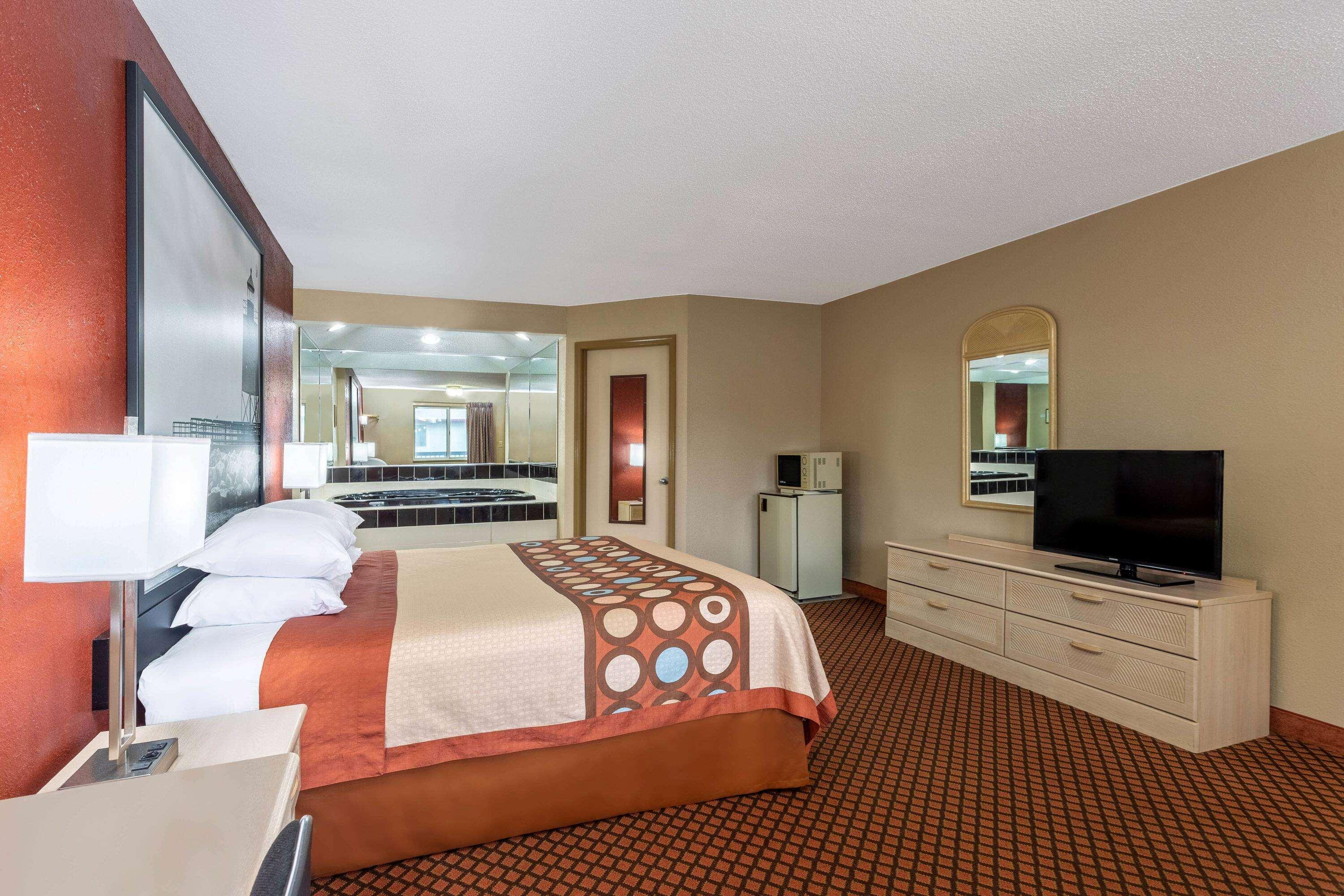 Super 8 By Wyndham Marysville/Port Huron Area Eksteriør billede