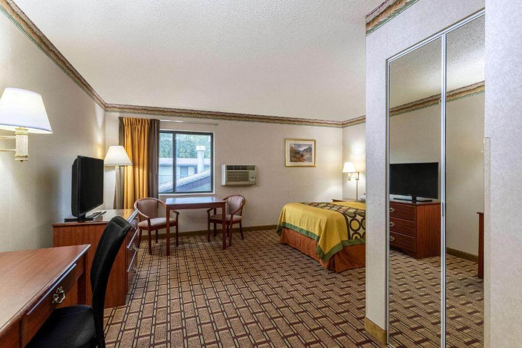 Super 8 By Wyndham Marysville/Port Huron Area Eksteriør billede