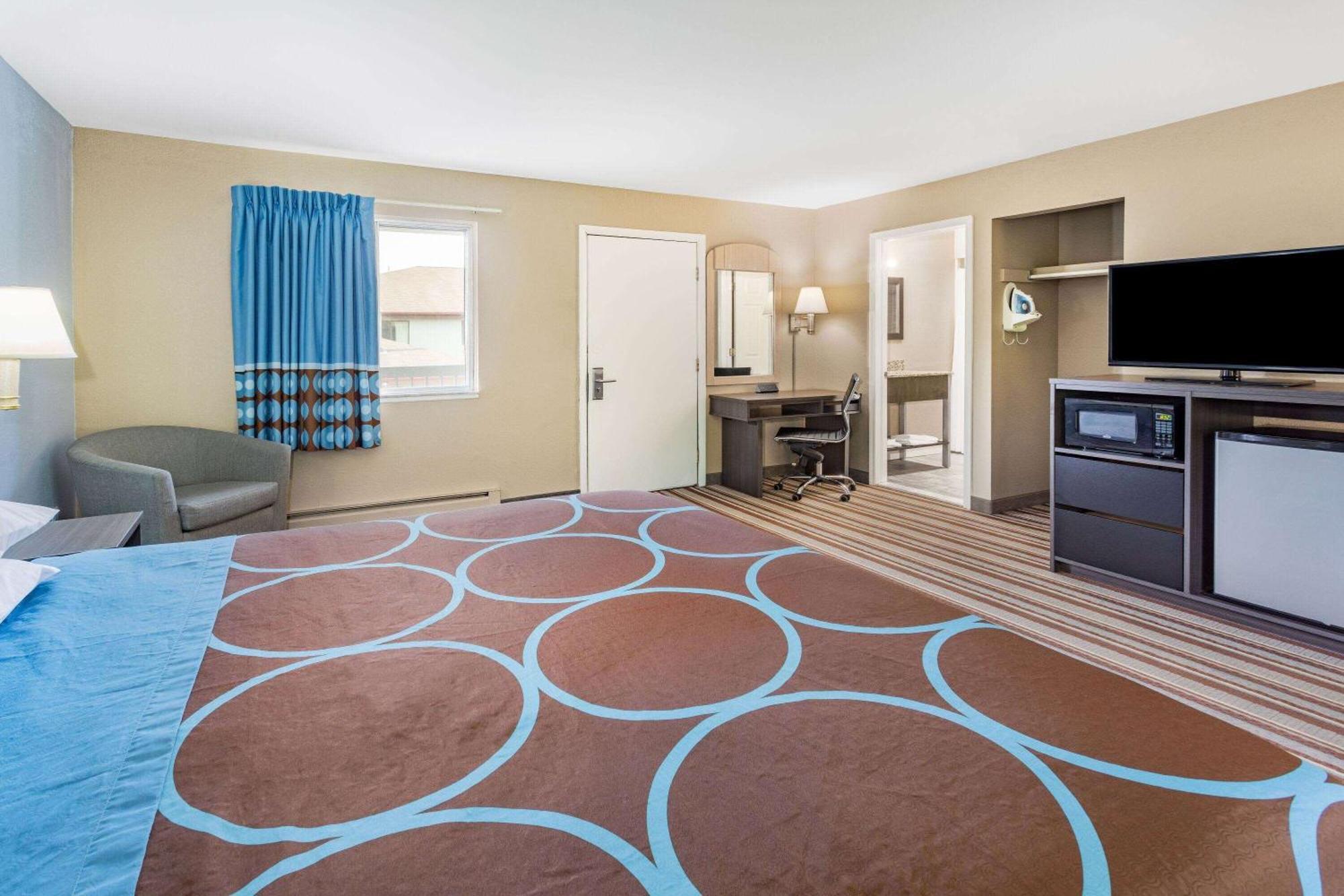 Super 8 By Wyndham Marysville/Port Huron Area Eksteriør billede