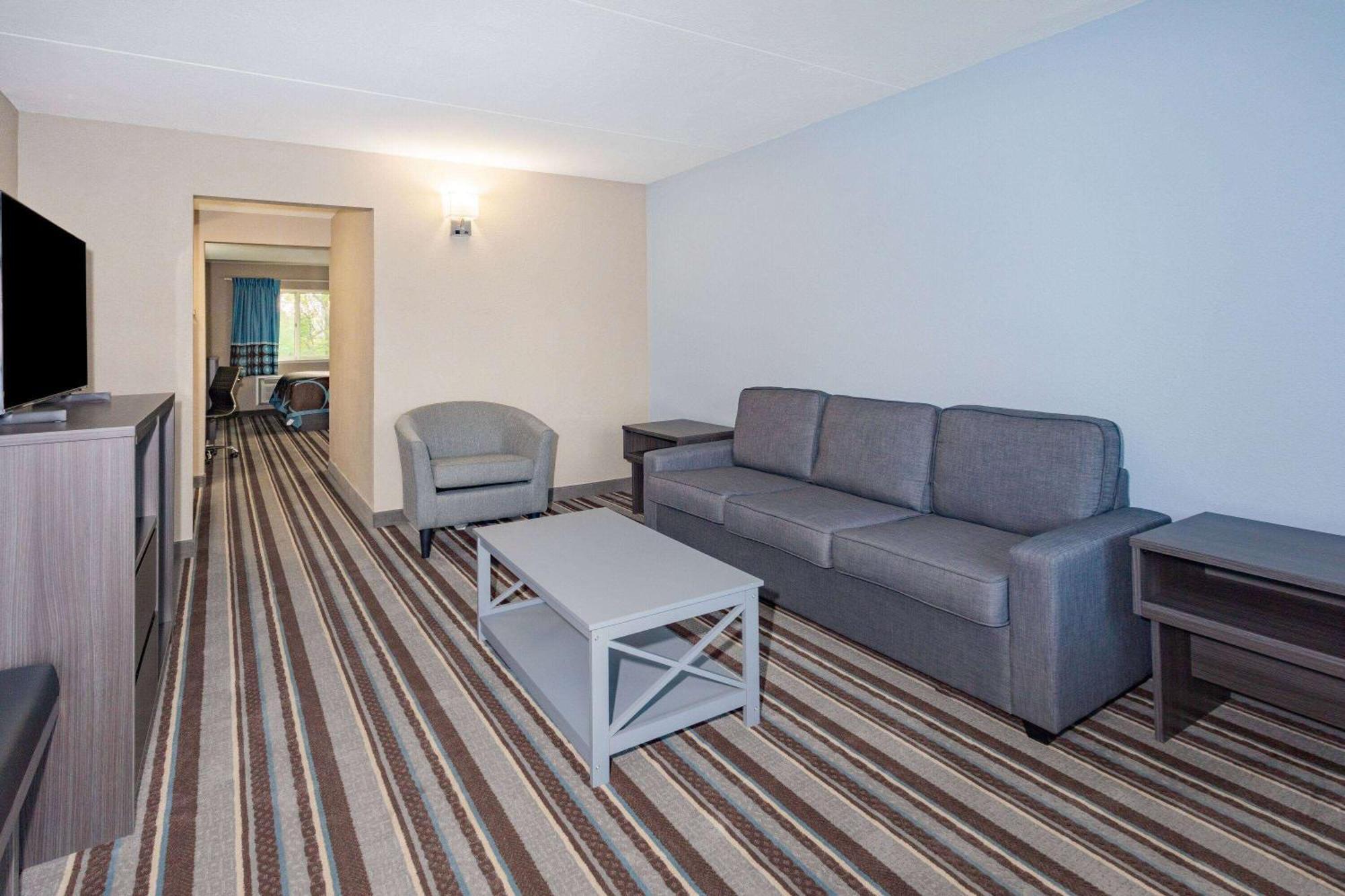 Super 8 By Wyndham Marysville/Port Huron Area Eksteriør billede