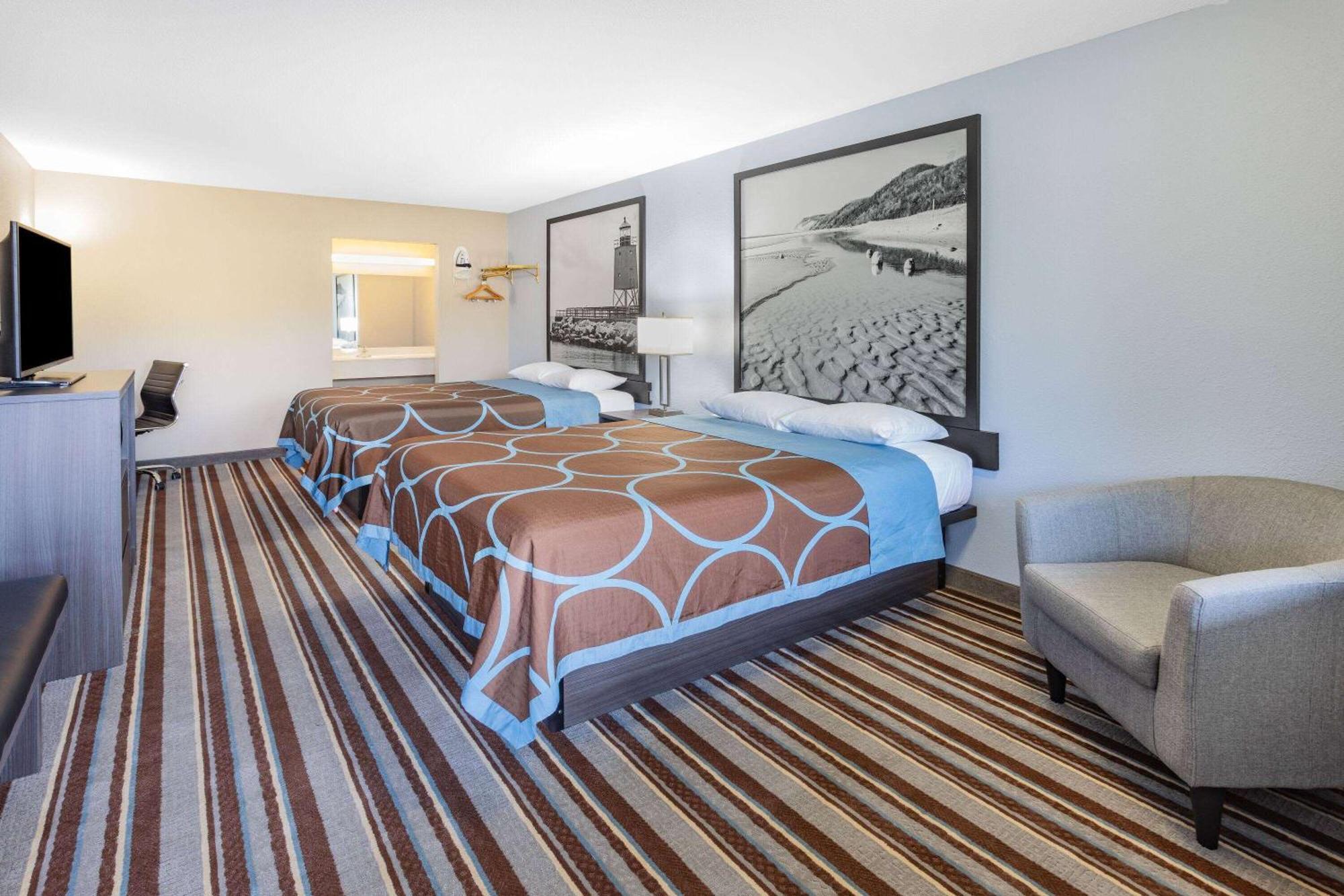 Super 8 By Wyndham Marysville/Port Huron Area Eksteriør billede