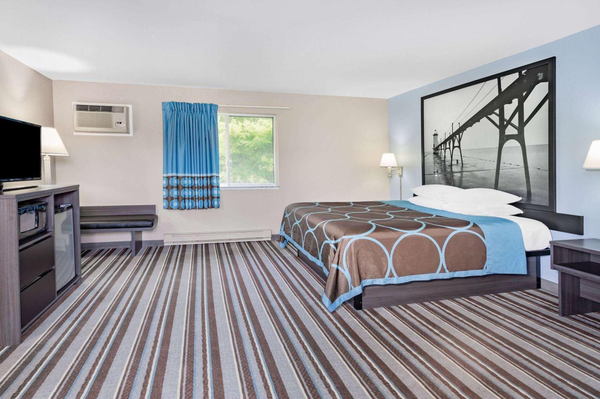 Super 8 By Wyndham Marysville/Port Huron Area Eksteriør billede